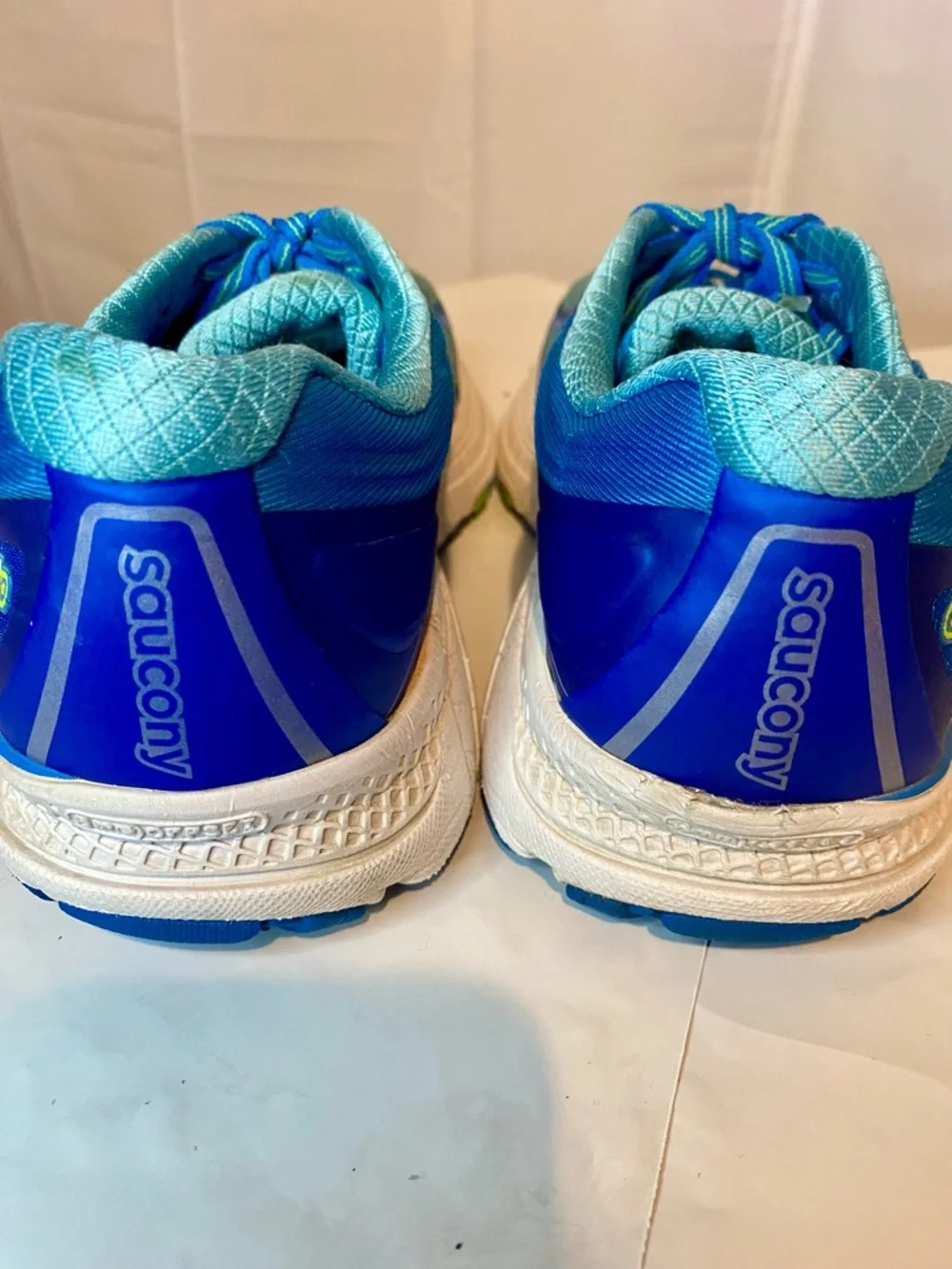 Saucony Turquoise and Teal Women's Running Shoes Size 9